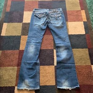 Dazzling Miss Me Jeans 🔥 28 x 37” inseam!